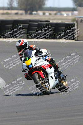 media/Jul-19-2025-TrackDaz (Sat) [[ff1509a44a]]/C Group/140pm (Turn 6)/